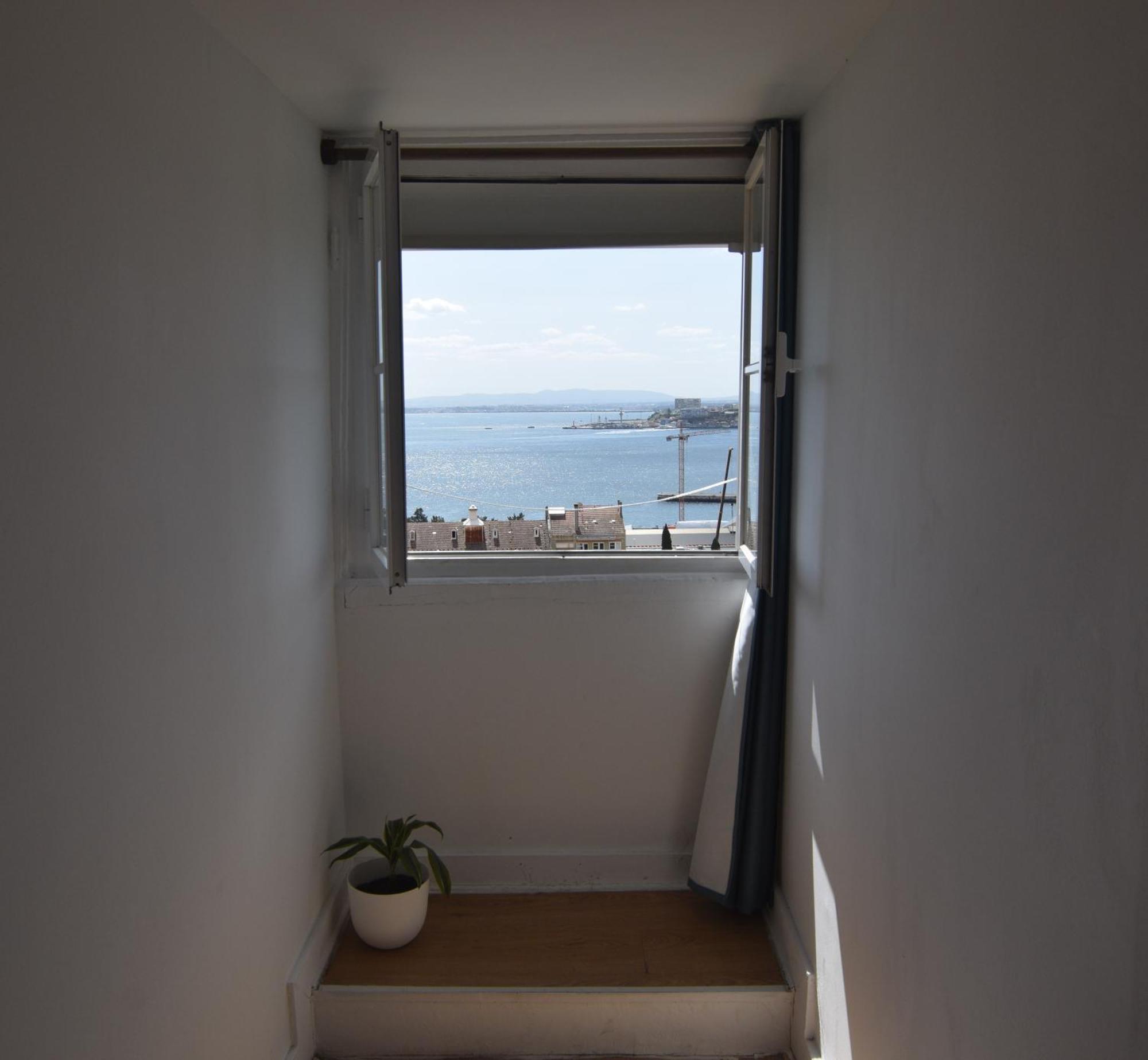 Santos Apartment In Central Lisbon With River View 외부 사진