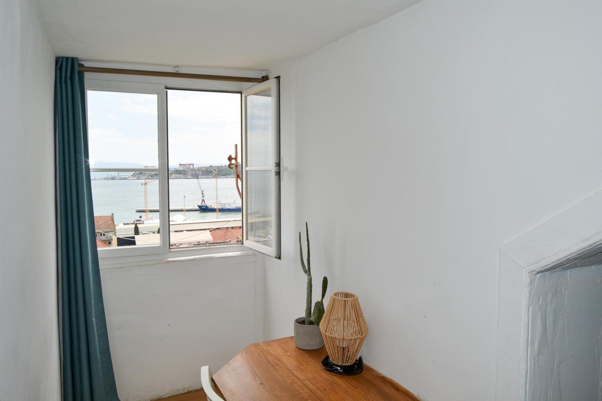 Santos Apartment In Central Lisbon With River View 외부 사진